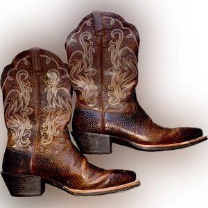 Ariat Distressed Brown Western Heeled Boots